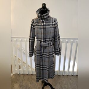 Ann Taylor Gray and Tan Plaid Belted Winter Coat